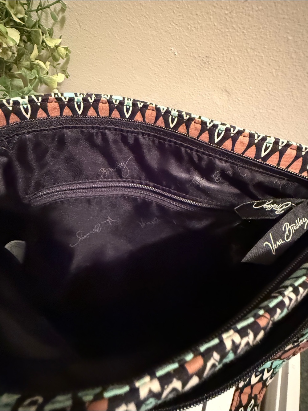Vera Bradley Retired Sierra Stream Crossbody Handbag EUC - Picture 8 of 9